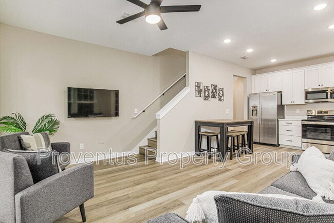 Building Photo - 1018 N D St