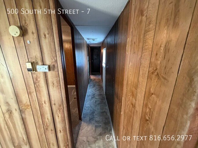 Building Photo - 500 S 5th St