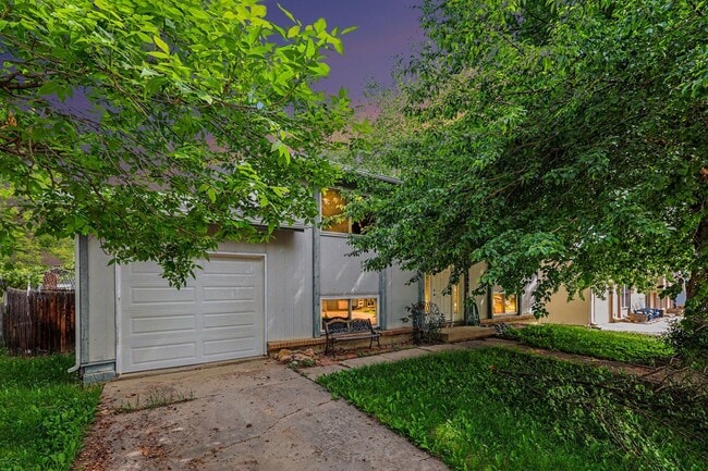 Building Photo - Spacious 4-Bedroom Home Near North Table Mountain