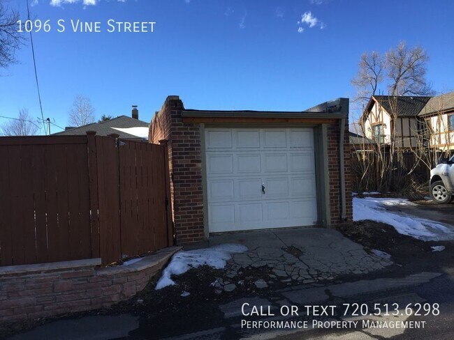 Building Photo - 1096 S Vine St