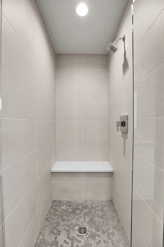 Building Photo - $3,145.95 - 2 Bedrooms, 2.2 Bathrooms, Townhouse in Denver with Roof Deck!