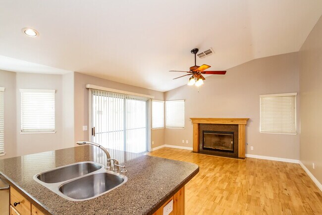 Building Photo - 4557 Gonzales Dr