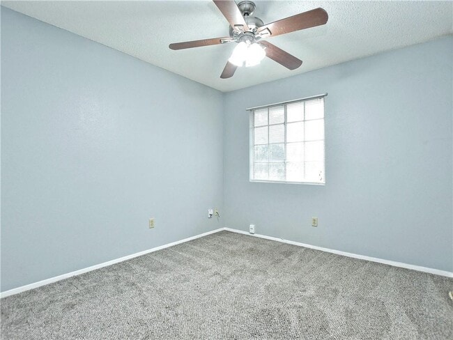 Building Photo - 10614 Marias River Dr