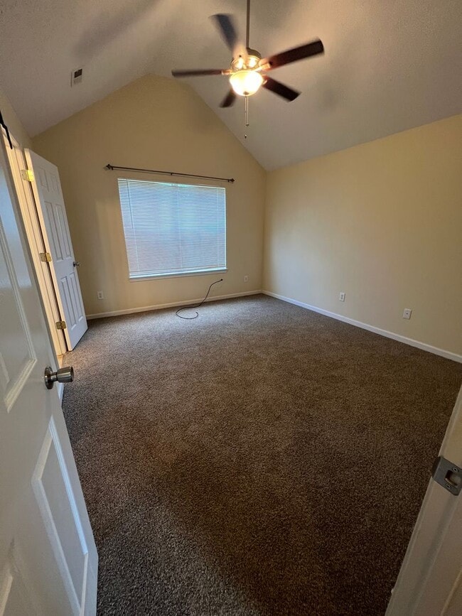 Building Photo - 111 Manx Dr
