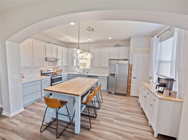 Building Photo - 4904 Adair Oak Dr