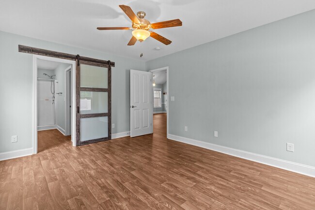 Building Photo - 100 Catfish Ct