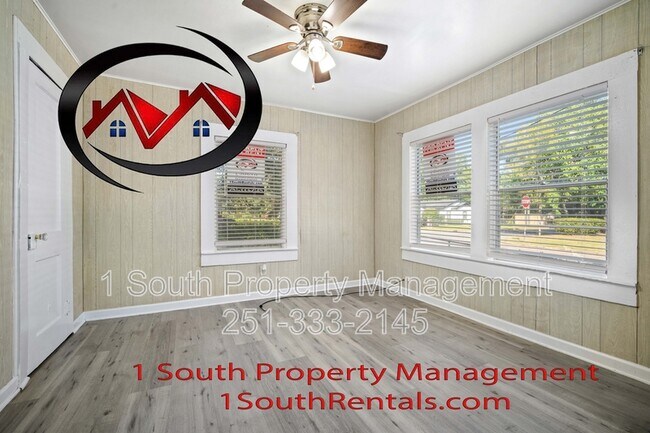 Building Photo - 660 Summerville St