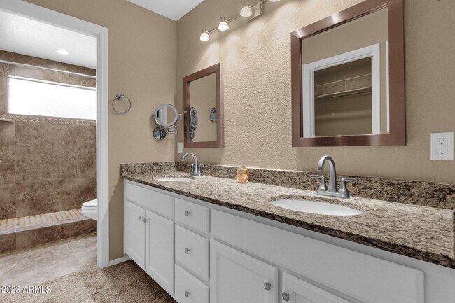 Building Photo - Welcome to this stunning 3-bedroom, 2-bath condo in the heart of McCormick Ranch!