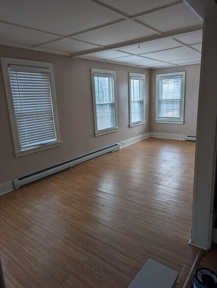 Building Photo - 26 Collette St