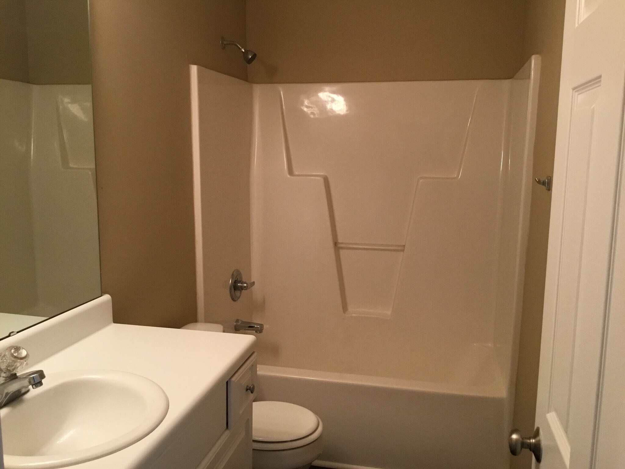 Building Photo - 204 Ber Creek Dr