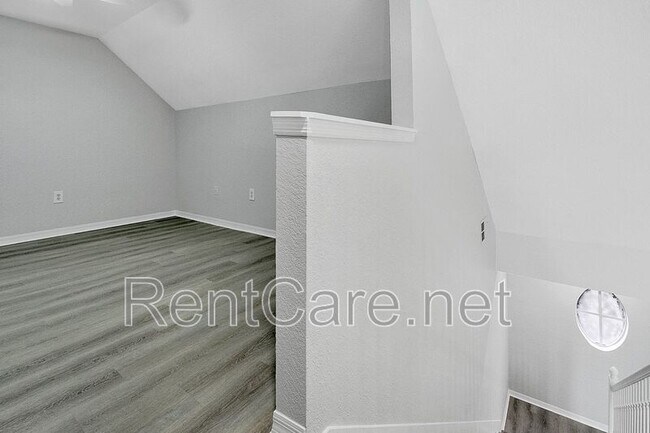Building Photo - 6005 Westgate Dr