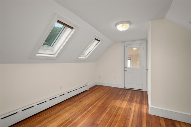 Building Photo - 7 Perham St