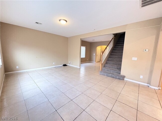 Building Photo - 5014 Golden Antelope Way