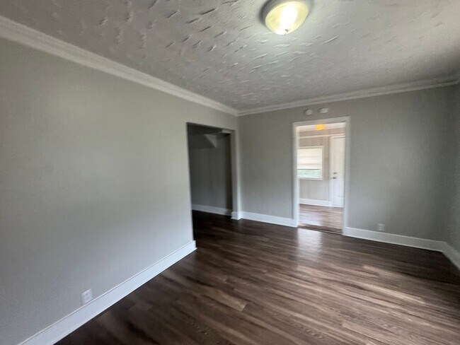 Building Photo - 1895 S Lauderdale St