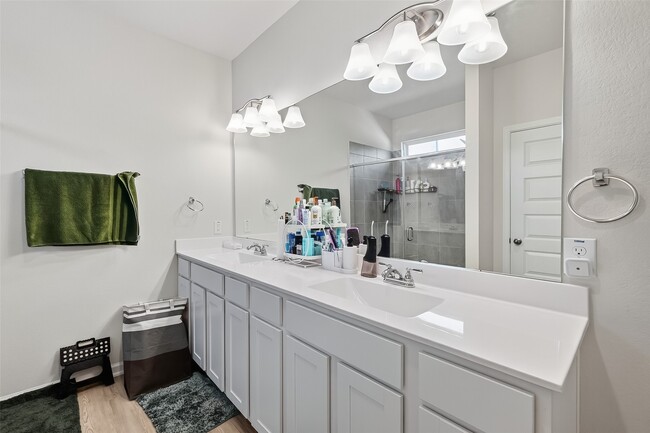 Building Photo - 3318 Brushy Marsh Dr