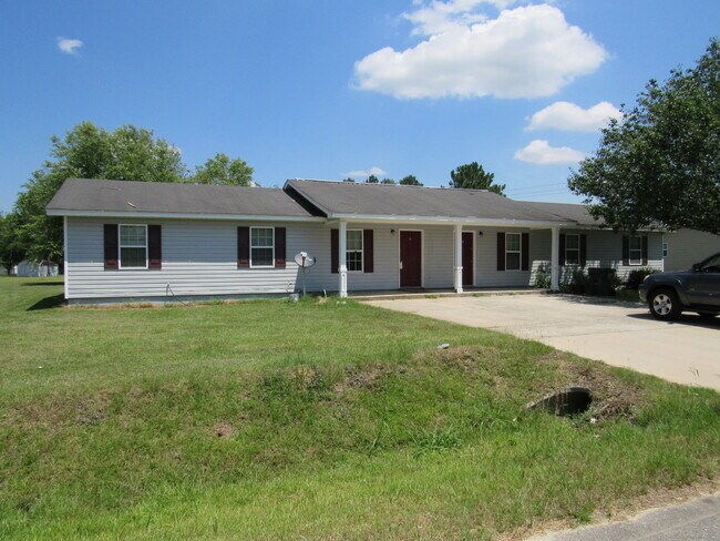 Primary Photo - 3553STUD