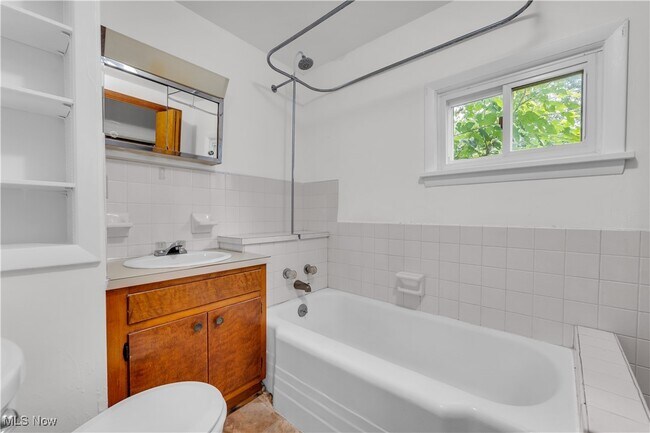Building Photo - 508 Hammel St