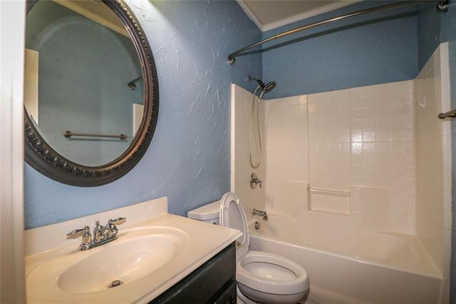 Building Photo - 3509 Beekman Dr
