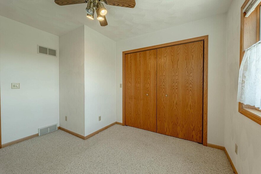 Bedroom 2 - 100 Grossenbacher Ln