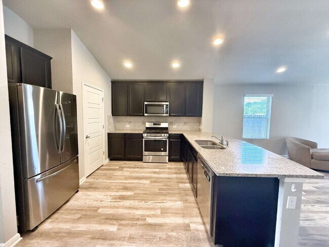 Building Photo - 3-Bed, 2-Bath Tribute Ranch Home w/ Office...