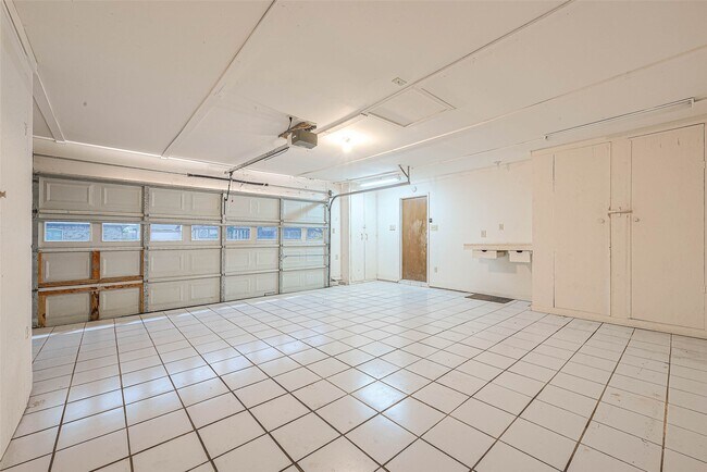 Building Photo - 8706 Tavistock Dr