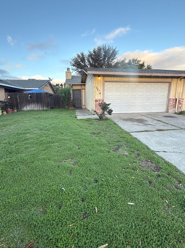 Building Photo - 7232-7234 Kelley Dr