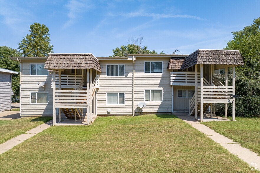 Skyview Apartments 509 Cherry Ln Newton KS 67114 Apartment Finder