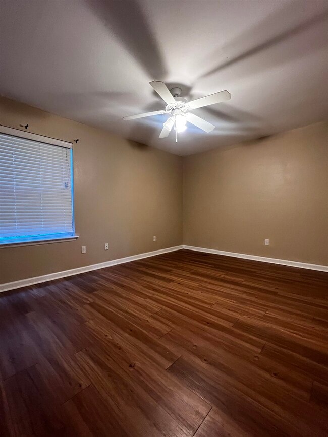 Building Photo - 1833 Nena Hills Dr