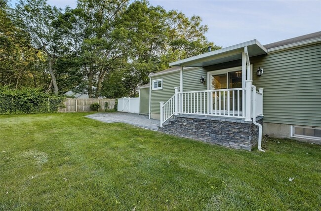 Building Photo - 22 S Haven Dr
