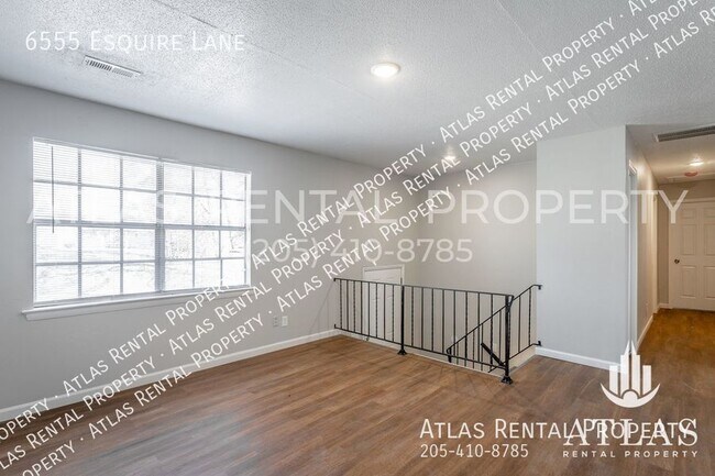 Building Photo - 6555 Esquire Ln