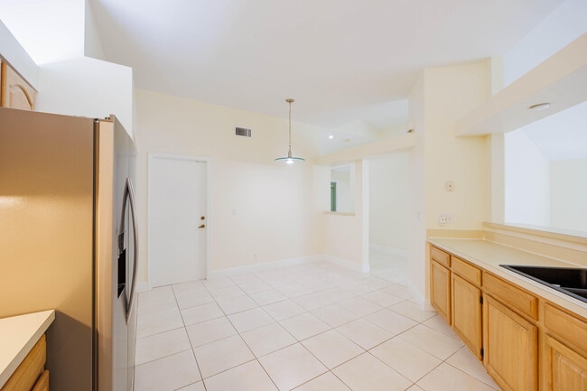 Building Photo - 9497 Boca Gardens Pkwy