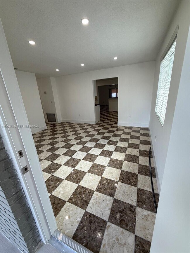 Building Photo - 7312 SW 22nd St