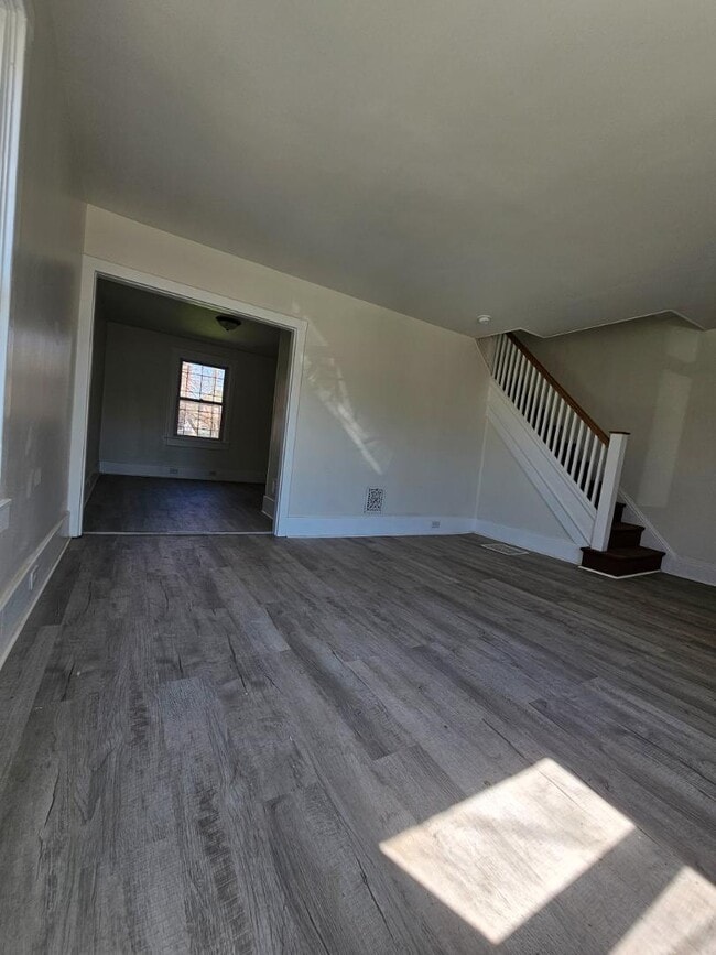 Building Photo - 1103 Baldwin St