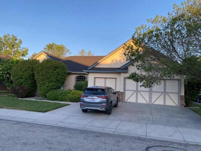 Building Photo - 7380 W Coho Dr