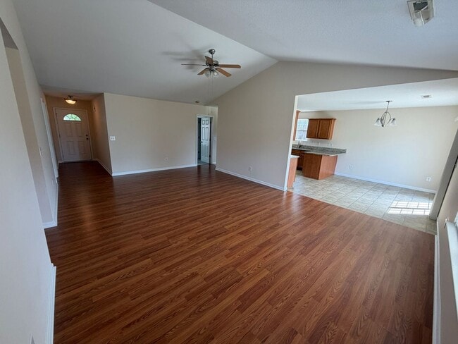 Building Photo - 205 Apa Way