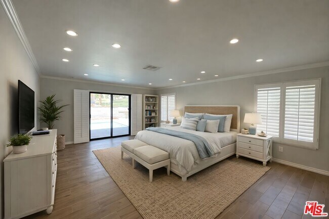 Building Photo - 64356 Doral Dr