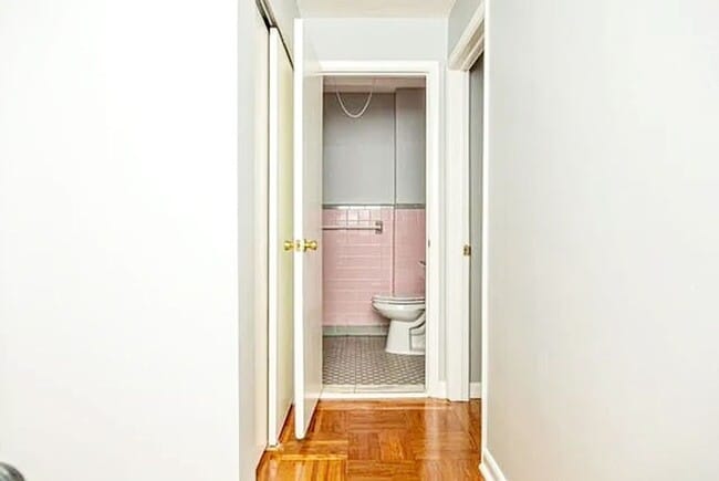 Building Photo - Stunning 3-Bedroom Townhome with One-Car Garage! Available NOW!