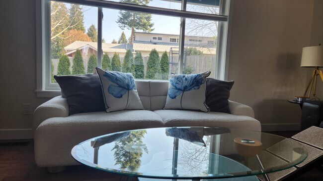 Living room - 8120 Kitamat Way