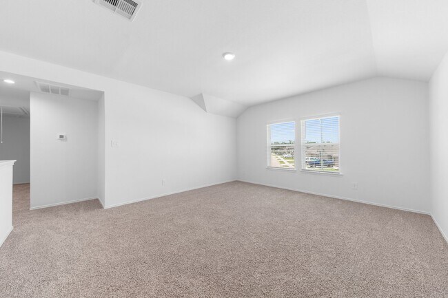 Building Photo - 16727 Hemlock Frst Ln