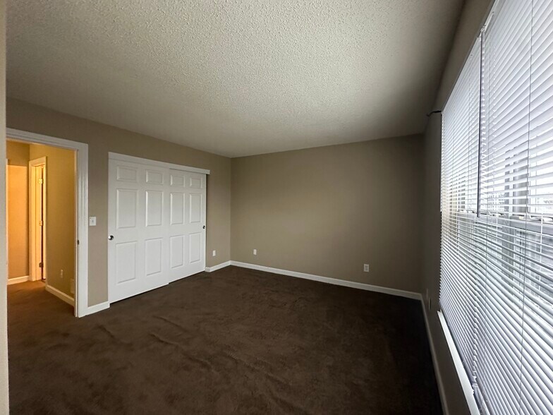 Building Photo - 1996 Camino Ln