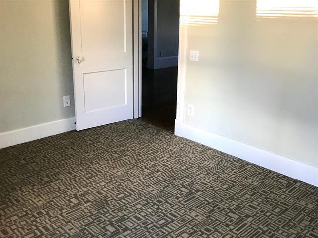 Building Photo - 5347 Lewis St