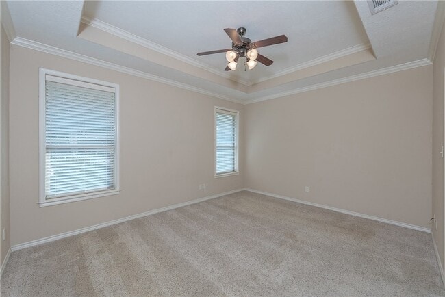 Building Photo - 2403 Norham Dr