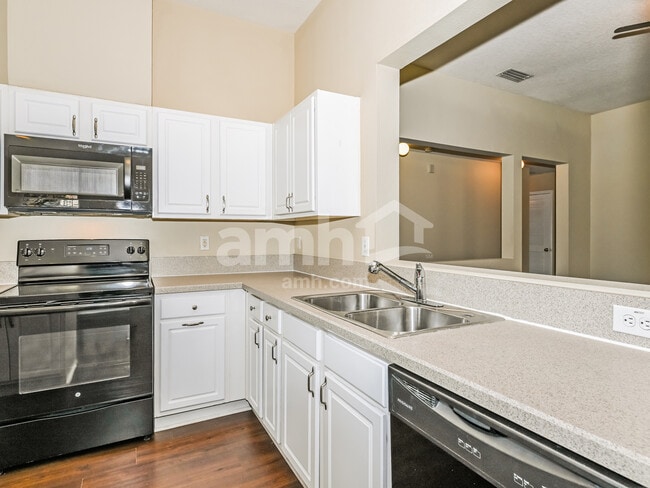 Building Photo - 5207 Cypress Links Blvd