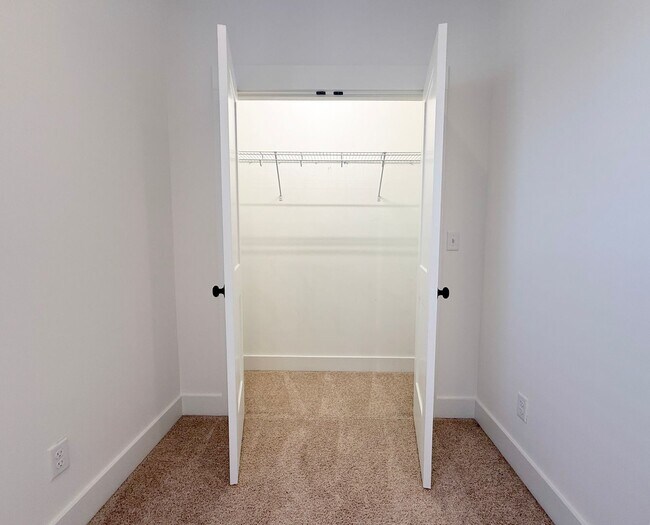 Building Photo - Spacious 4-Bedroom Home Near Tennessee Tech with Pool Access and Pet-Friendly Living