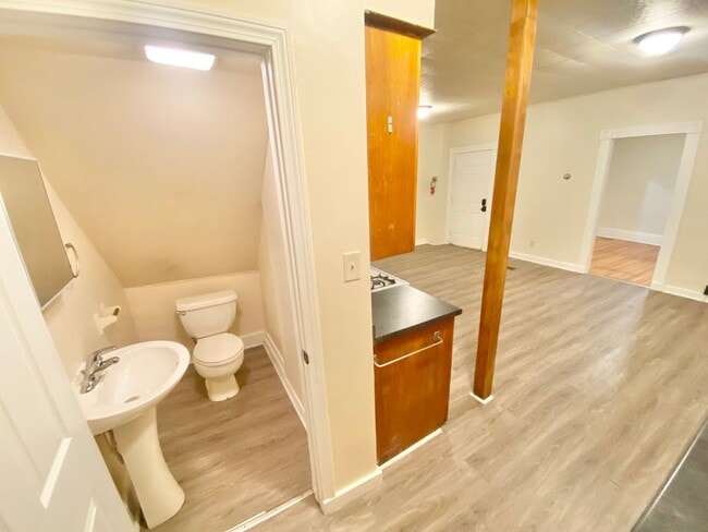 Building Photo - 180 Federal St