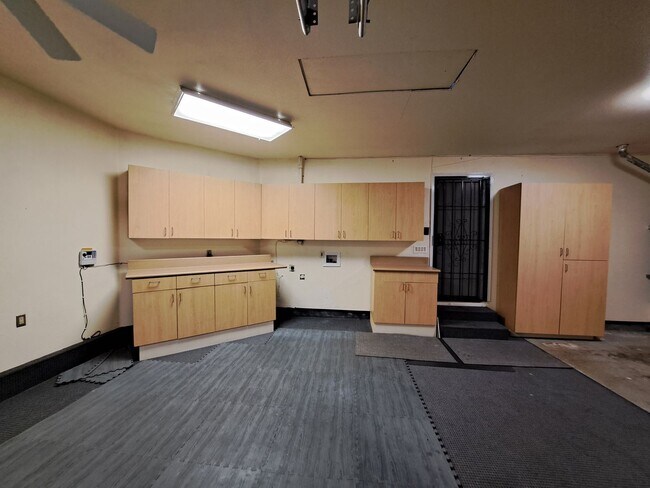 Building Photo - 143 Buttercup Cir