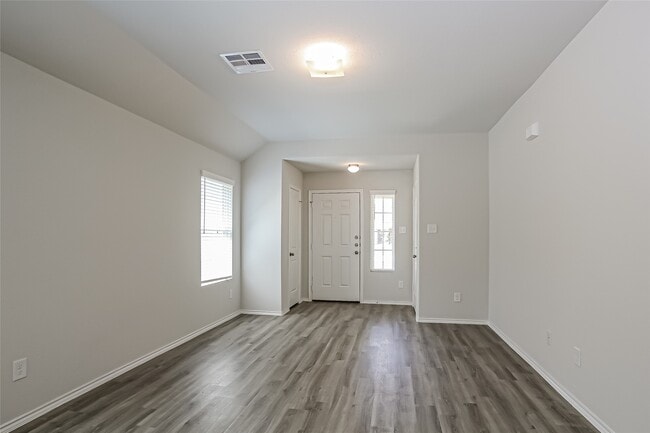 Building Photo - 22441 Clear Castle Dr