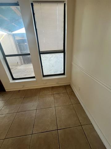 Building Photo - 4138 Towngate Blvd