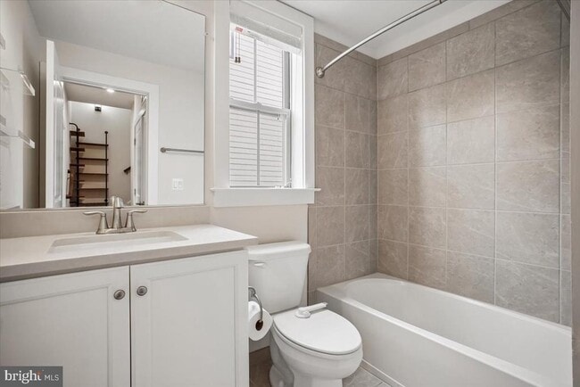 Building Photo - 3016 20th St S