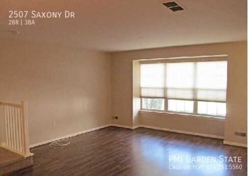 Building Photo - 2507 Saxony Dr